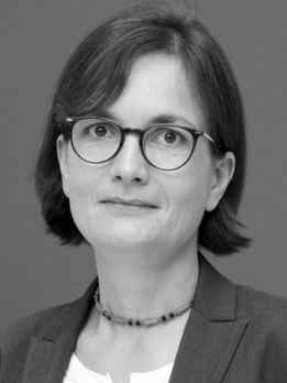 Claire Nicolas