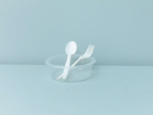 Leeres Plastikgeschirr