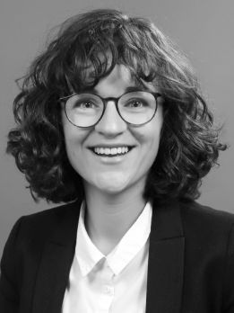 Dr. Aida Ćumurović