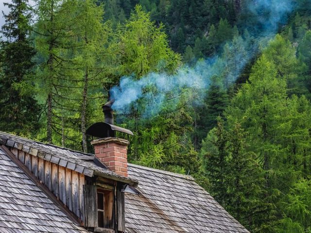 Smoking chimney