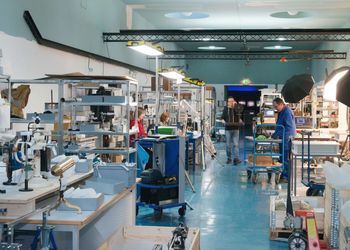 The picture shows a laboratory.
