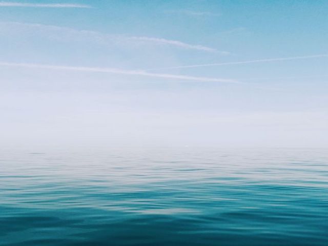 Blick aufs ruhige Meer