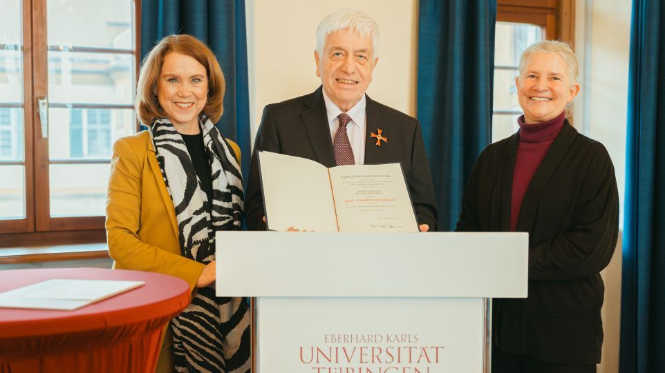 Gerhard Huisken während der Verleihung des Bundesverdienstkreuzes