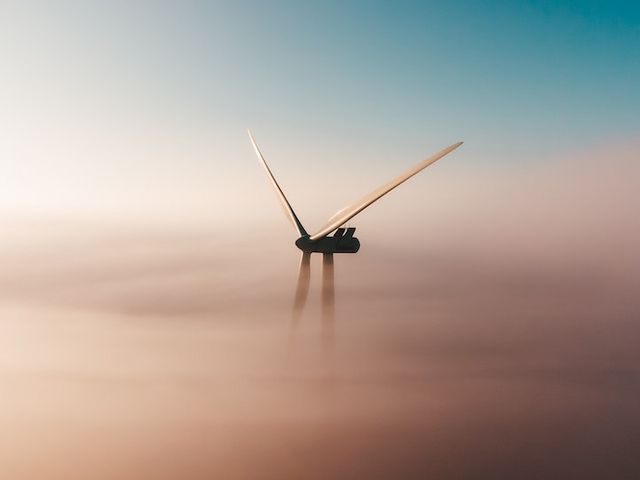 Windmühle in Wolkenbank