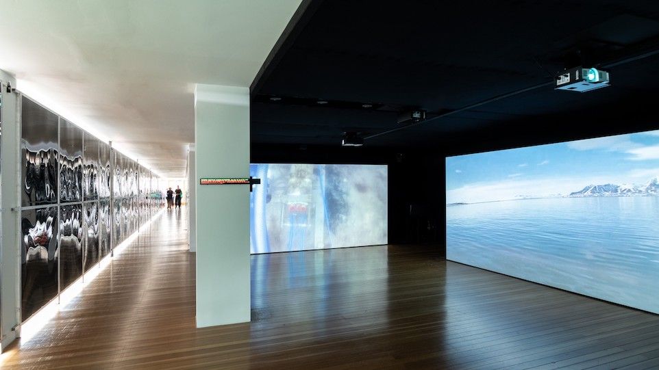 Ausstellungsraum der Ausstellung "Daten lauschen"