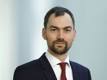 Dr Nikolai Badenhoop