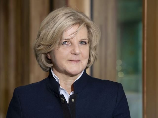 Freundliches Porträt von Martina Brockmeier