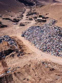 Friedhof für gebrauchte Kleidung in der Atacama-Wüste