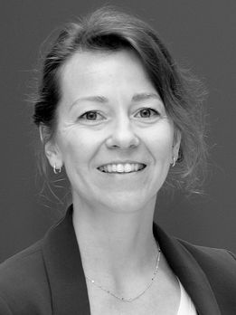 Dr. Ewa Adamkiewicz
