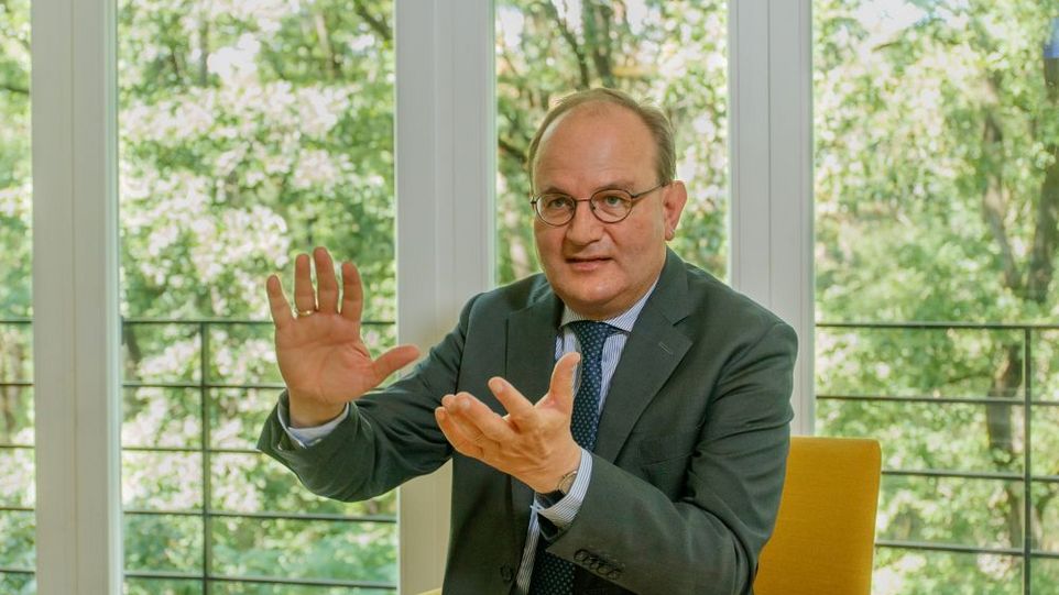 Portrait Otmar Edenhofer